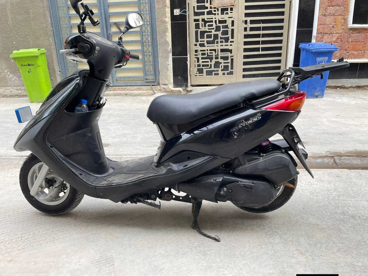 سلام عليكم شباب دراجه اكزز
للبيع مرقمه بغداد رقم جديد مميز 
دراجه كامله تايرات جدد دسكات جدد نوزل و فيتبم جدد 
دراجه كامله مابيه اي نقص 
مكاني بغداد حي تونس متواجد اتصال فقط 
***********
