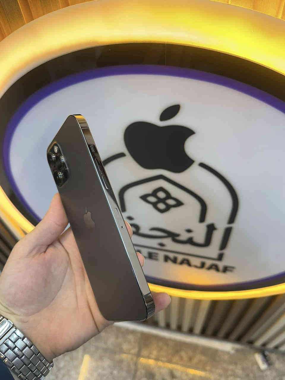 ١٢ برو ماكس ذاكره ٥١٢ جهاز فول ب ٣٢٥ مكاني النجف ***********
