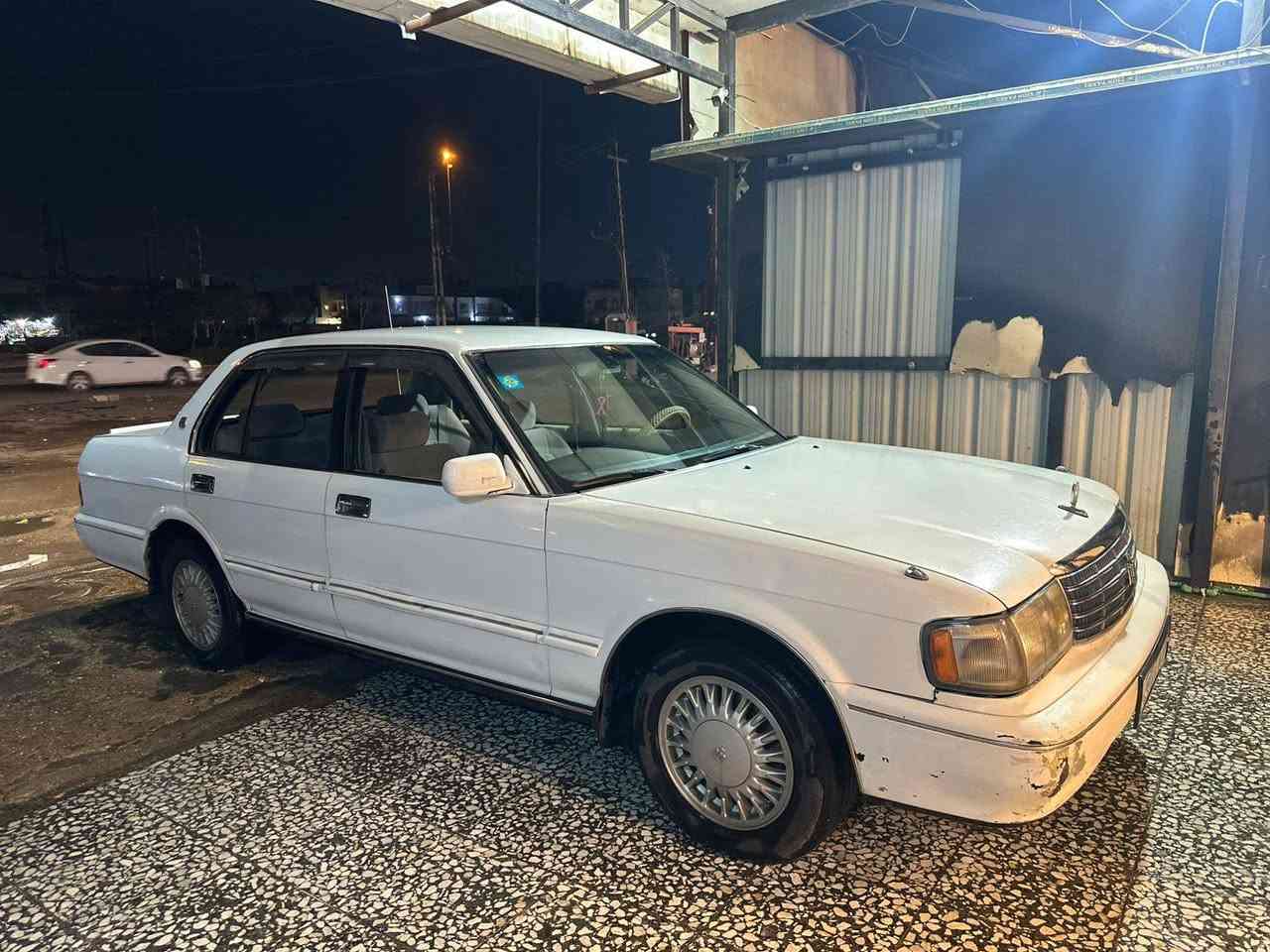 السلام عليكم ارنب طويل رقم انكليزي بسمي  مكينه وكير اثنين ونص جدد حداديه جديدة كهربائيات كلها شغاله تبريد ثلج دواخل كارتون تخم تاير باتري كارتون مكفوله كص ونقل وعيب شرعي   مصبوغه عام جماليه السعر 70خابر وبيك خير ودلل ***********
