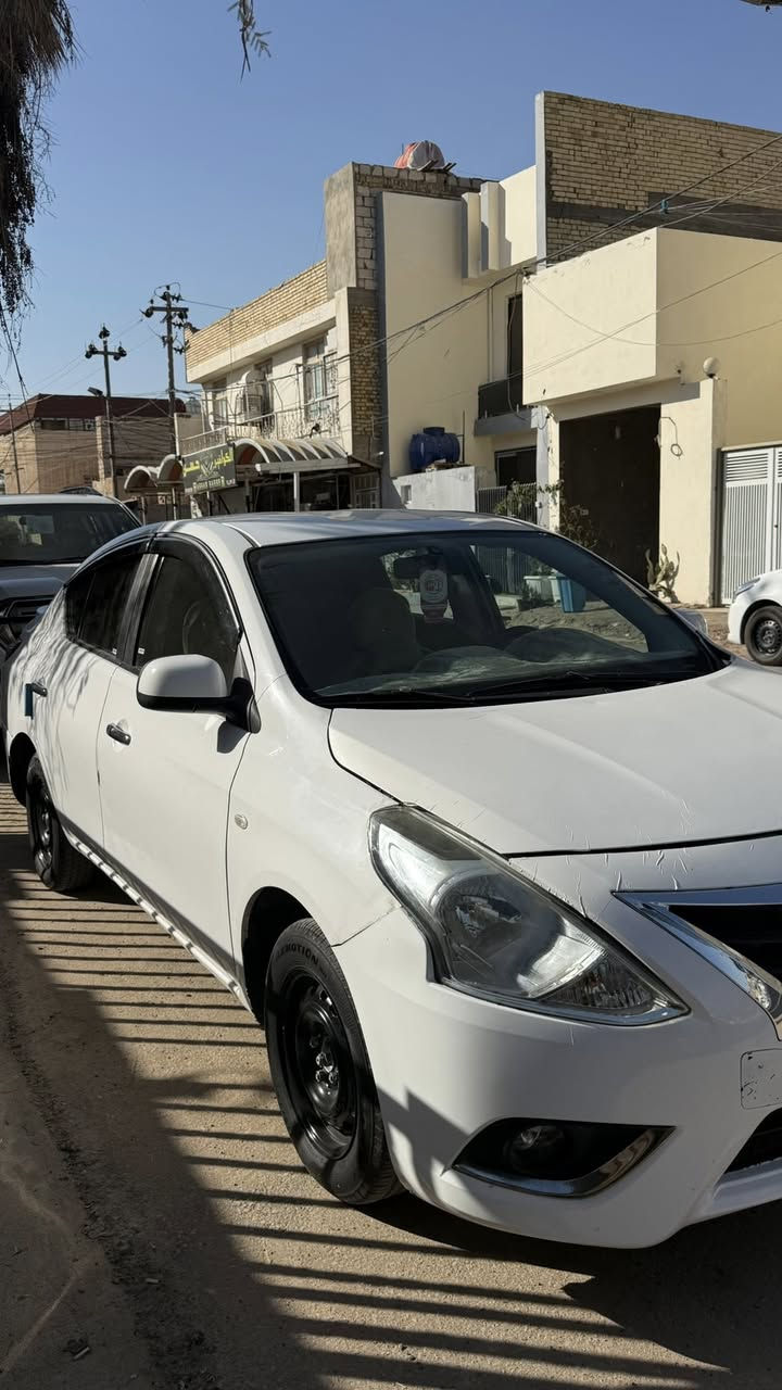 سلام عليكم نيسان صني هندي 2019 رقم اربيل بسم شركه تريد تحويل تريد وكاله السياره حلوه ونضيفه ماشيه 150 الف 
بيه قطعتين صبغ جاملغ +بنيد 
مكان السياره نجف 
***********
