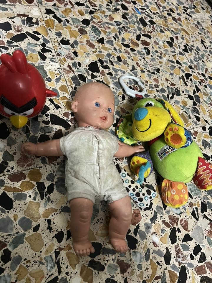 مجموعة العاب ودمى اطفال للبيع


**إذا كنت صاحب هذا الإعلان وتريد حذفه لأي سبب، رجاءا أرسل رسالة إلى الدعم الفني**