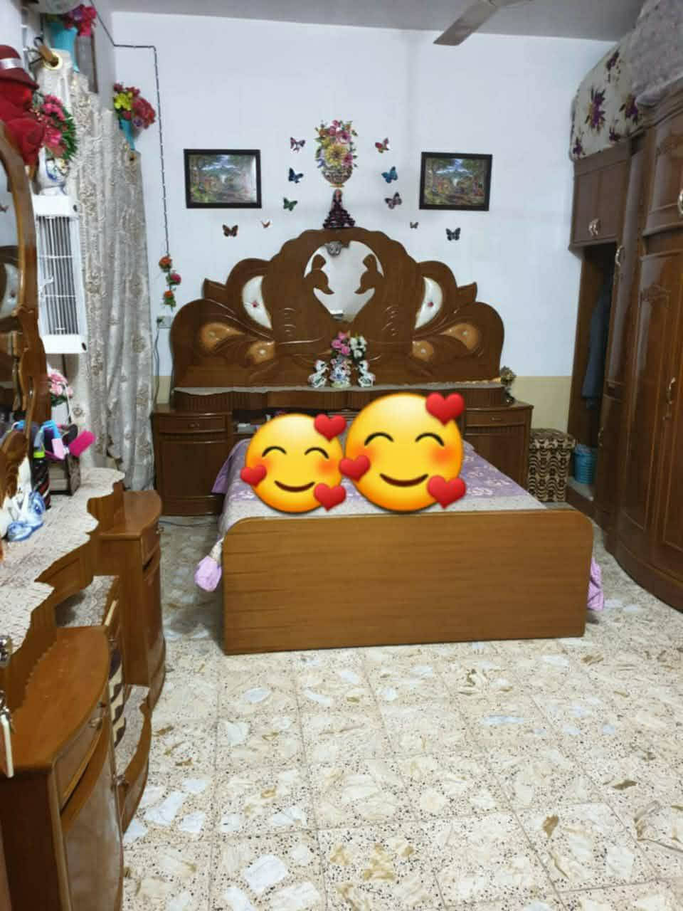 بيت مساحته 125 يحتوي ع غرفه واستقبال  وصاله ومطبخ  وحمامات داخليه وخارجيه مكانه النجف حي الصدر الثالث قريب ع شارع المطار   ل لبيع بسعر 42 مليون
واذا رهن 18 مليون 
لمده سنه او اكثر
***********
