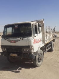 هينو اربعه طن للبيع 07817221492