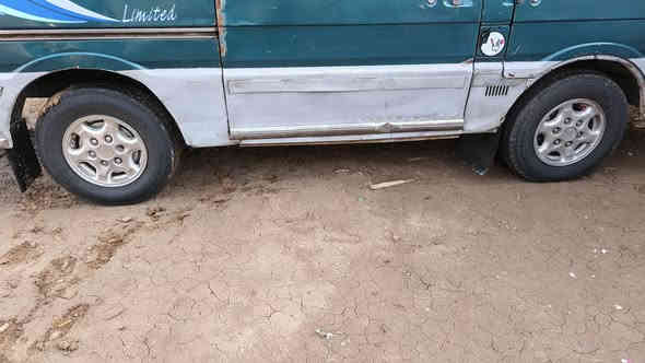 سلام عليكم ويل كيه بسته هنه وتايراتهن سعر 300وبيهن مجال وملاحظة صار سبوع من شاد تاير***********
