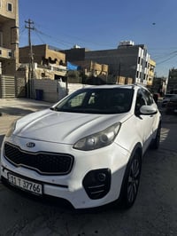 حياكم الله  كيا سبورتج  موديل 2017 خليجي بيه باب صبغ  ماشية 🚶‍♀️ 170 ا...