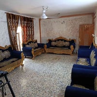 كنبة • مستخدم • نظيف