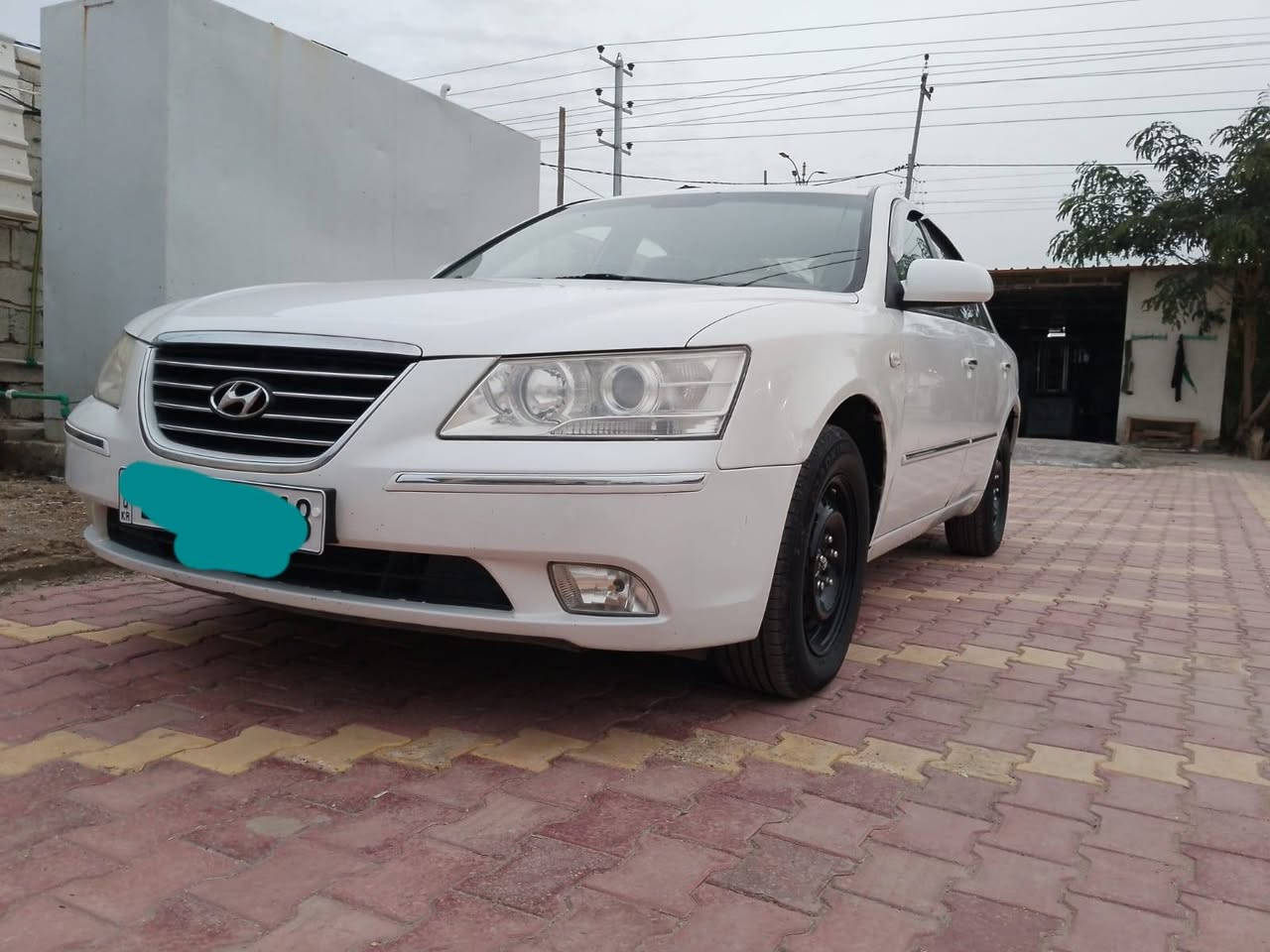 السلام عليكم سوناته موديل ٢٠١٠ ادوات ادوات  سياره كارتون سياره جاهزه من كلشي اي نقص مابيهة تخم  تاير جديد حداديه خلفي امامي جديد كل كهربائيّات شغاله تبريد تتفئه شغال مكينه وكير بل كارتون غاز بلادي سياره كصه جنطه ترايك وين ميعجبك  سياره مال جناي  عنواني بغداد السعر ٥٠ التصال ***********
