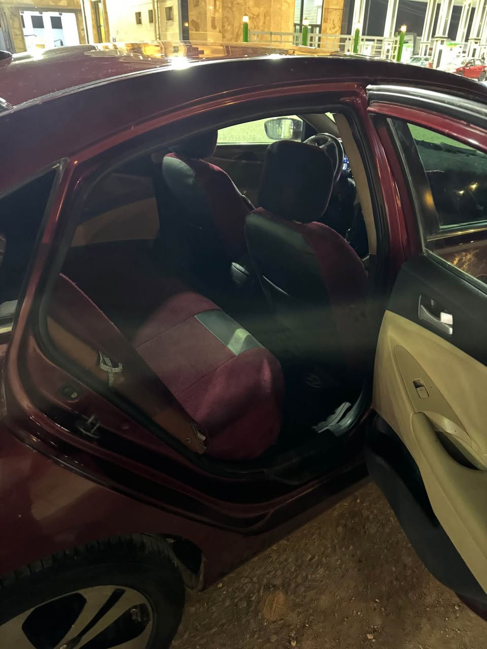 سوناتا 2012امريكي رقم بغداد دولي جديد سنويه لل2030تحويل مباشر مكينه 2400 ضررها جاملغ امامي الامامي الايمن بدون دواخل وبيه مكانات صبغ ابيع حزام كفاله لغود شواصي تكم قماره حوض 
السياره جاهزه كير مكينه حداديه تخم تاير تبريد تدفئه باتري جديد 
مواصفات شاشه كامره خلفيه حساسات اشاير بل مري تحكمات السعر 82وبيه شي بسيط حك الجيه بيع فقط 
***********//*********** الفلوجة, الأنبار
