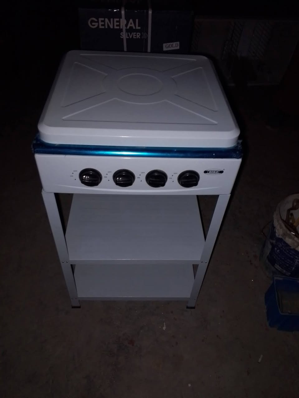 السلام عليكم
غراض للبيع 
الاسعار مكتوبه 
توصيل موجود 
اي استفسار خاص 
***********
