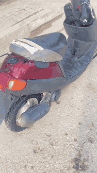 السلام عليكم 

دراجه بطه للبيع موديل 2000

كامله اي نقص مابيه شغاله سلف هندر 

 مامفتوح وشاصيه قطرت لحيم مابيه 

(ملاحضه) الوجه مالته موجود اني فاتحه سويت الشاير سعره 350
 
موجود خاص ورقم (*********** )مكاني كربلاء حي العامل
