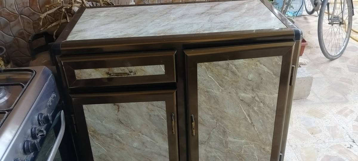 غراض للبيع جميع الغراض نظيفة جدا لمعرفة المتفاصيل مراسلة الصفحة او الاتصال على ***********
