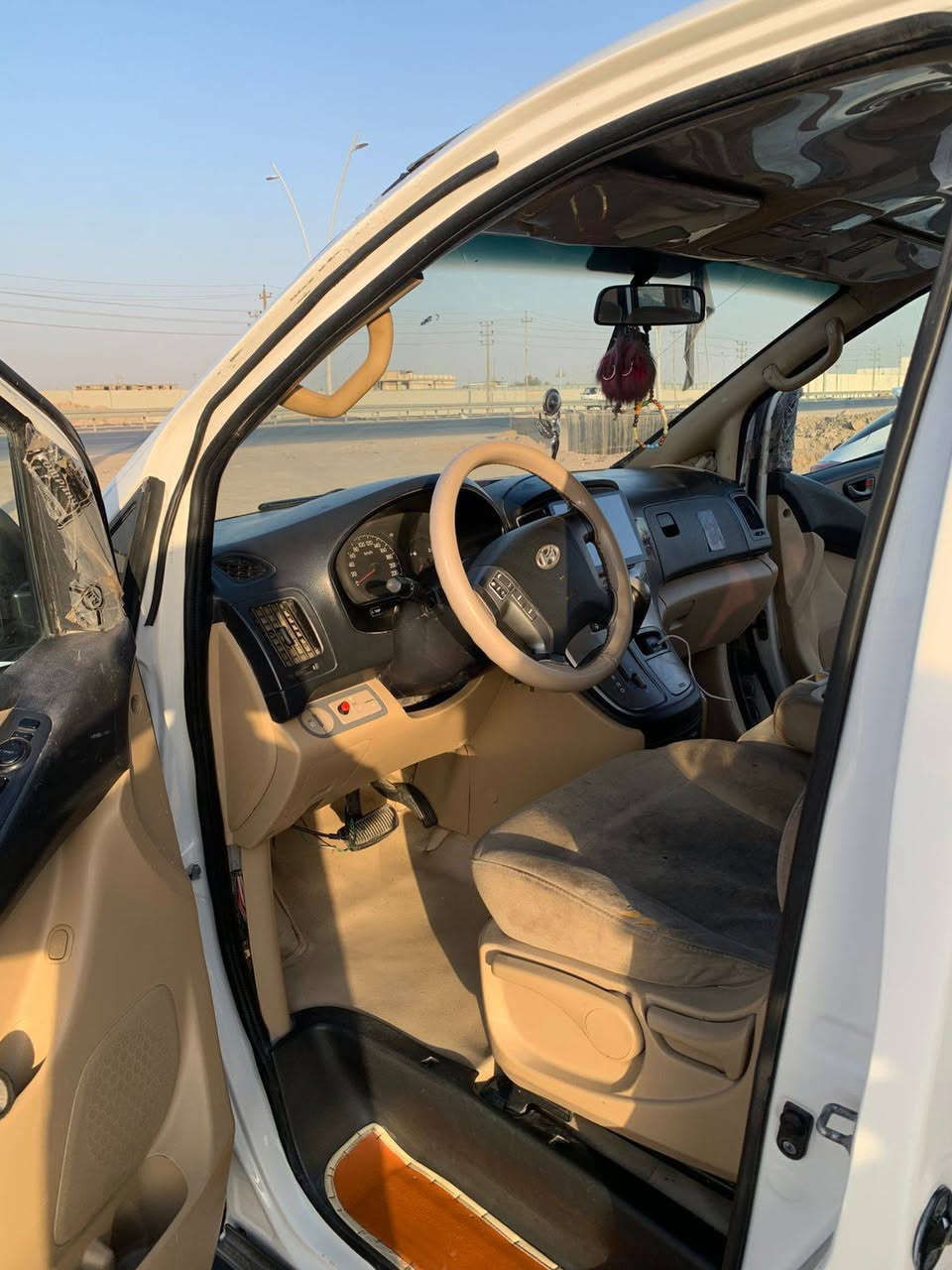 السلام عليكم ستاركس موديل 19 مفتوح محوره مسكر 12 سياره نضيفه تخم تاير رقم بصره  السياره غير مكفوله 
المكان البصره السعر 180 
***********
