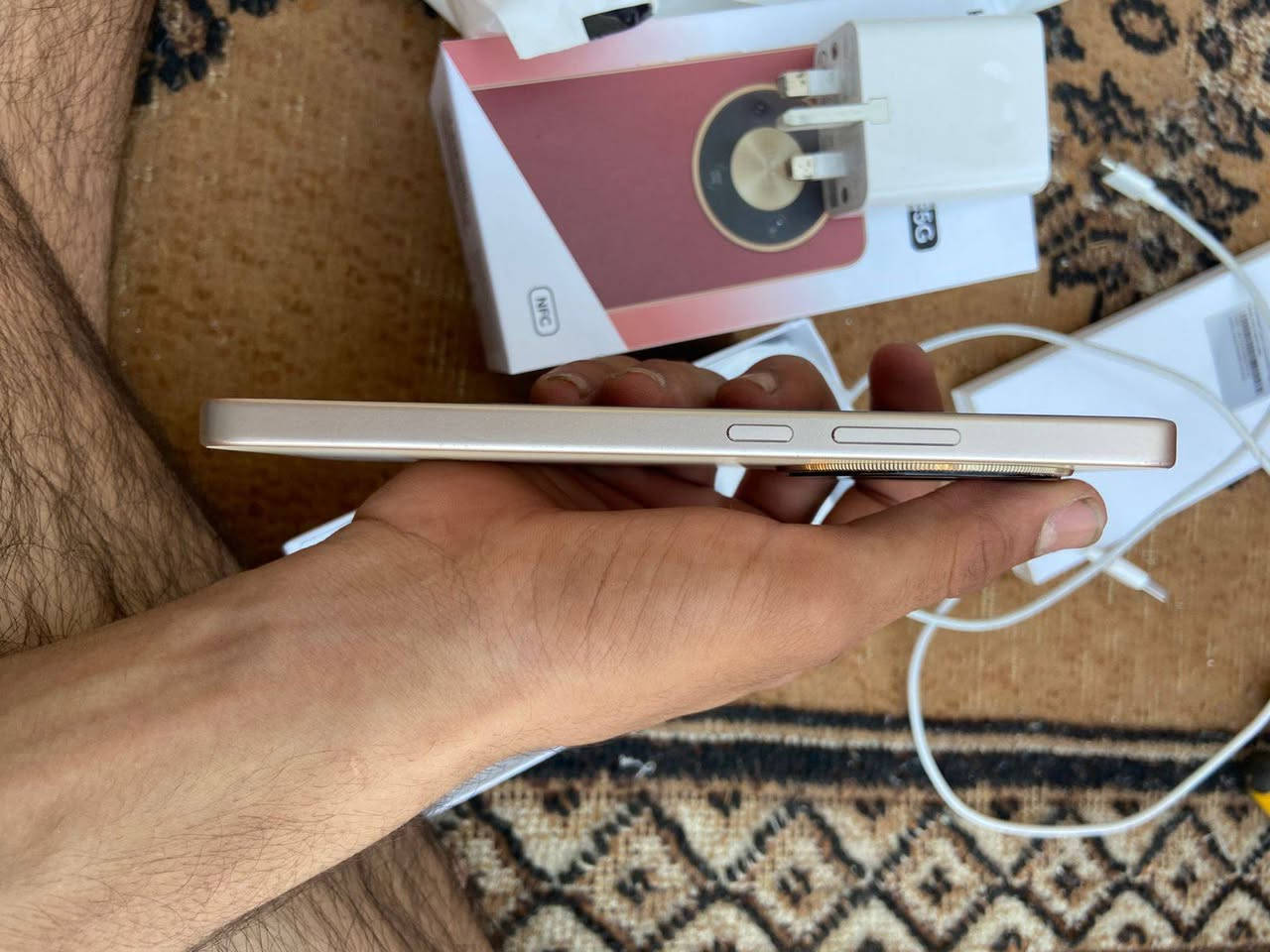السلام عليكم هونر x9d للبيع او مراوس ايفون صارله شهرين فاتحه من الكارتون ذاكره256 بطاريه 8300كامل ملحقات مكاني كركوك حي النصر موجود واتس ***********
