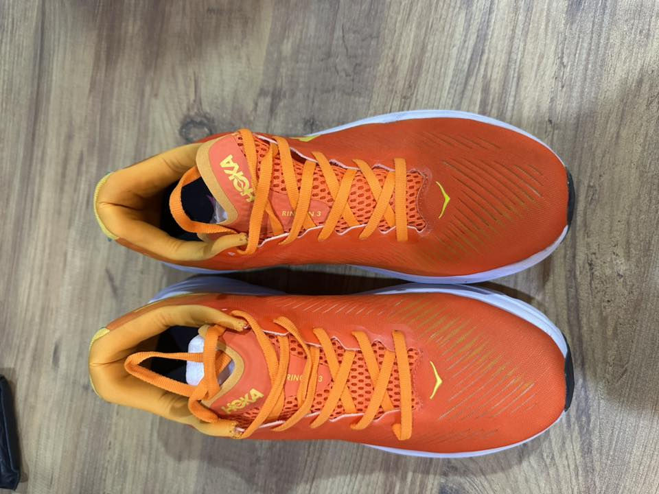 Hoka
قطعة وحدة قيلس 44 
الوزن وزن ريشة فوم عبالك دوشك مساج من شكد ما ناعم 
طبي 100‎%‎ 
قياس 44 
سعرها 30 الف + توصيل 5 على اول تم وحجز على خاص


**إذا كنت صاحب هذا الإعلان وتريد حذفه لأي سبب، رجاءا أرسل رسالة إلى الدعم الفني**