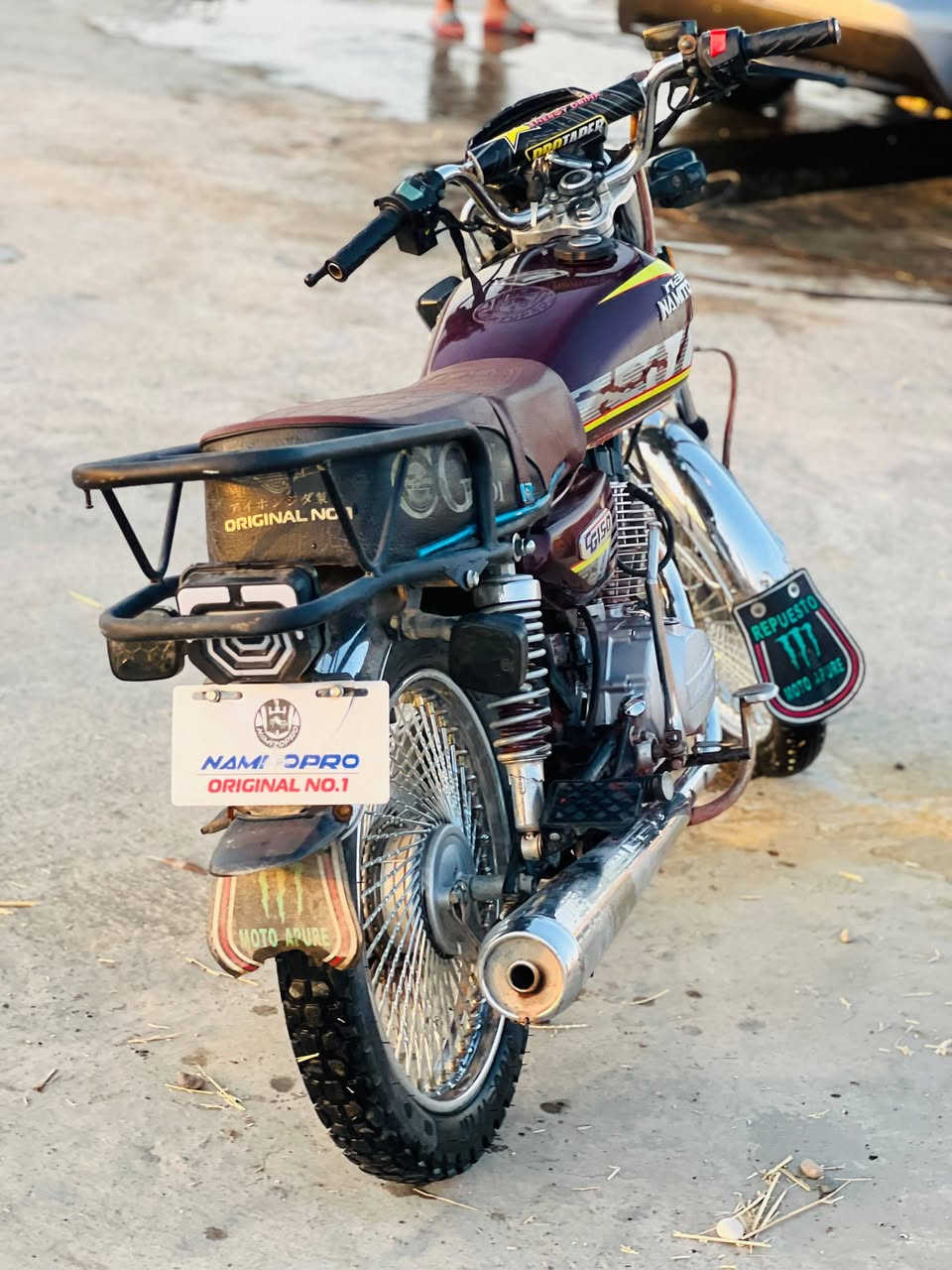 السلام عليكم للبيع #نامي_برو
#محرك150cc
#موديل2025

دراجه شغاله كلها محرك ما مفتوح وبسعر مناسب 
525 وبي مجال الشراي *********** 
ملاحضة جنت شايل قوطي صبغ زنجار
 وطك عليه و عالموطور يتنضف ما عليي شي
