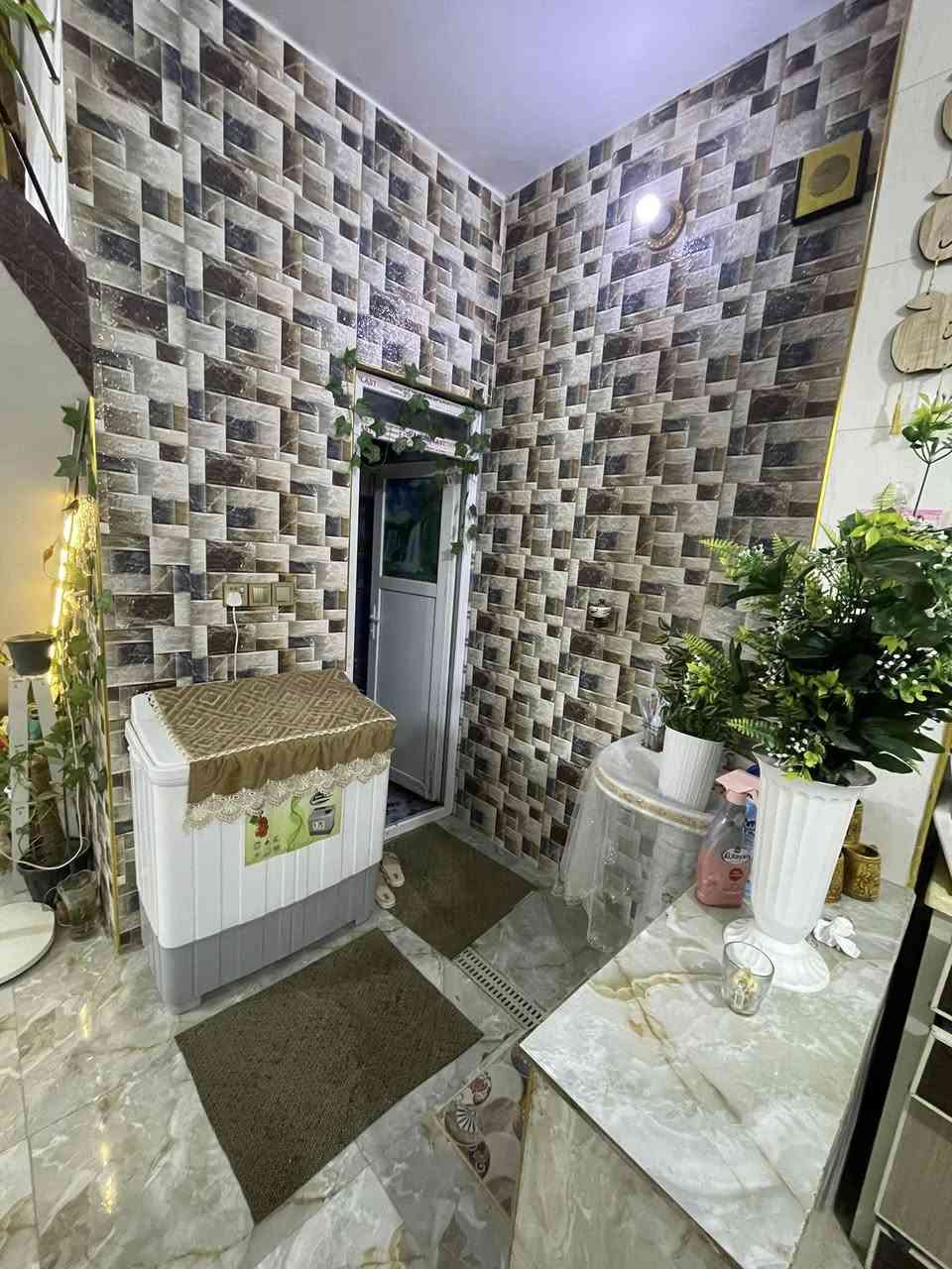 🏡دار للبيع🏡
المساحة: 100 متر 

✅ #طابو_زراعي

السعر: خاص واتساب مفتوح

الموقع: النجف أبوصخير حي السيده زينب

مواصفات البناء:

غرفة نوم وصاله ومطبخ واستقبال حمامات داخليه وخارجيه  

بناء مرتب (أساس + سقف كونكريت +طابوق)

للأستفسار 
***********
 ***********
