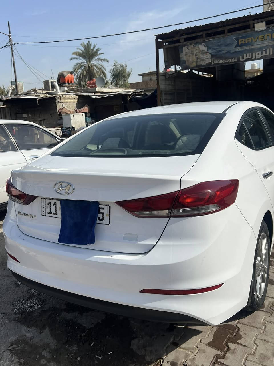 السلام عليكم النتره 17فول موصفات خليجي عده البصمه محرك ألفين دوش تحكم جهتين تبريد قطعتين ماشيه 108مكفوله السياره من الصبغ و البارد بس الدعاميه مصبوغه رقمي ***********مكاني بغداد
