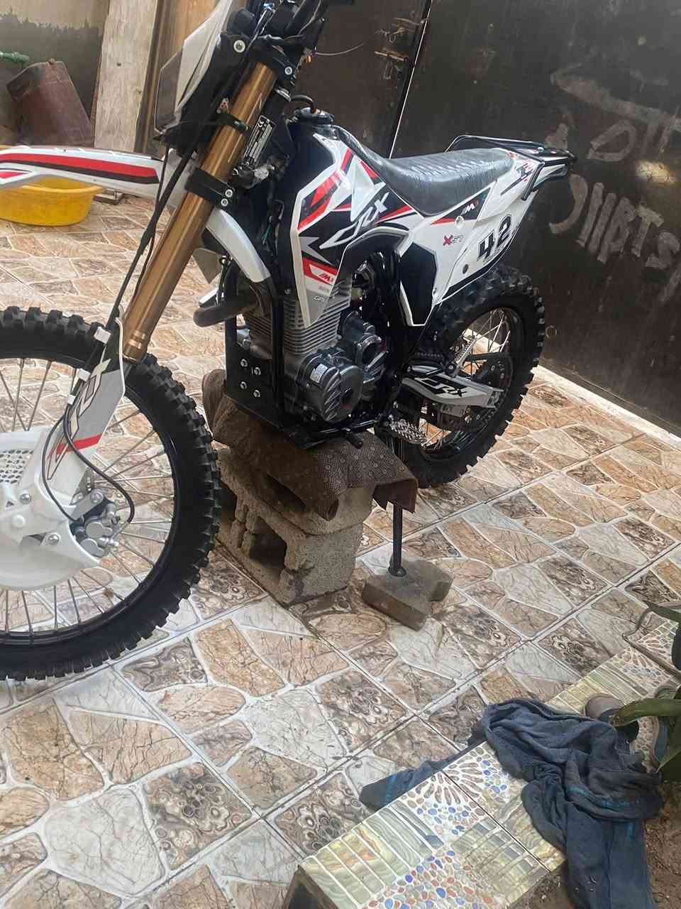 دراجه crx ديالئ الخالص
زيرو زيرو  كلش عل سحك ماشيه 100 

 

دراجه هاون مع العلم بعدها فترت سحك اذا تسحكها مضبوط تزيد قوتها

  

كفاله كفاله كفاله كفاله من التاير للتاير   اي نقص مابيها كلها شغاله 

دراجه مامغسوله ابد 

تجي وتشوف اي برغي مفتوح بيها يرجع لا تايرات لا براغي  كلشي بيها مامفتوح ابد

 سعر 1300 بيها مجال قليل قليل جدا 

 رقم ***********  موجود واتساب وخاص
