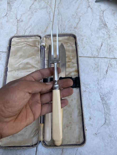 السلام عليكم سيت مستحد وسجينة وشوكة انكليزي قديم للاستفسار خاص او واتساب ***********
