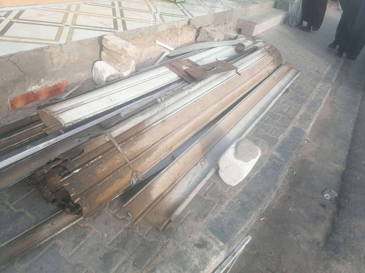 السلام عليكم عندي مولده شغاله كاز 20انبير سعره قفل 300الف
وعندي باب مال محل صيدليه تنزيل هم للبيع الباب مال محلين 3وربع العرض ***********وهذه رقمي وبيه واتساب البصره قضاء الدير وموجود توصيل فقط البصره
