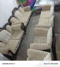 قنفات للبيع خمس قطع نظيف 11 مقعد للاستفسار هذا الرقم بواتساب 077050577...