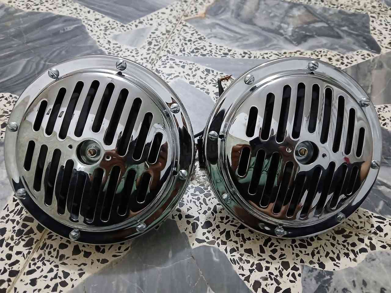 جنح ابو كنر مؤئسسه هورنات تجي تسمع وتقتنع يله تاخذهن اقراص مختمه2 سعر 200 بيهن مجال مكاني بغداد مدينه 
***********
