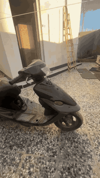 السعر 300 وبيها مجال 
للتواصل
***********
