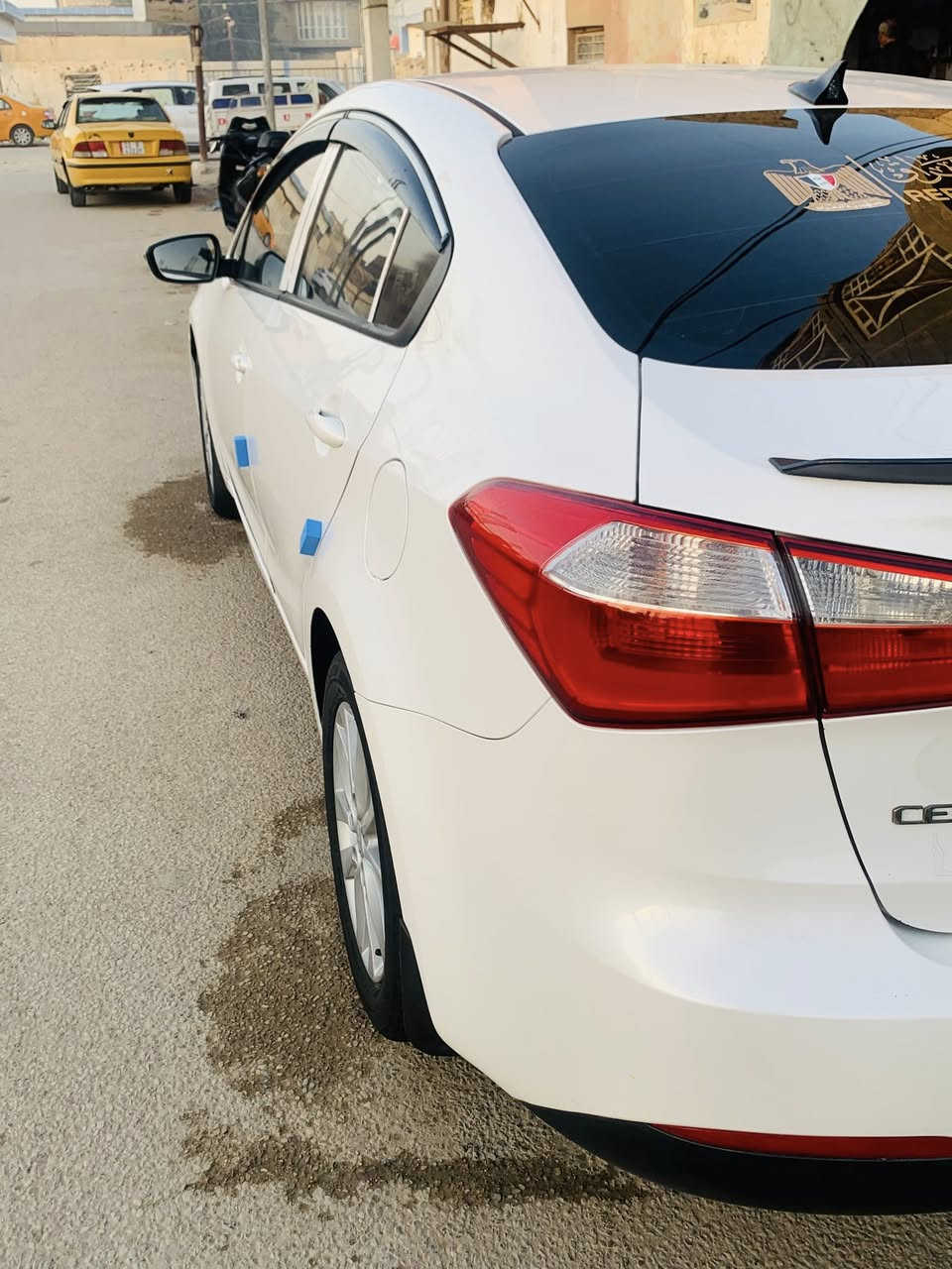 سلام عليكم سيراتو موديل 14 رقم بصره الدولي شرط التحويل مكينه 1600 مامفتوحه السياره كفاله صبغ وفتح عده البارد ماشيه 115 الف السياره خير من الله جاهزه من كلشي مكاني ناصريه ***********السعر 122 وبيها مجال
