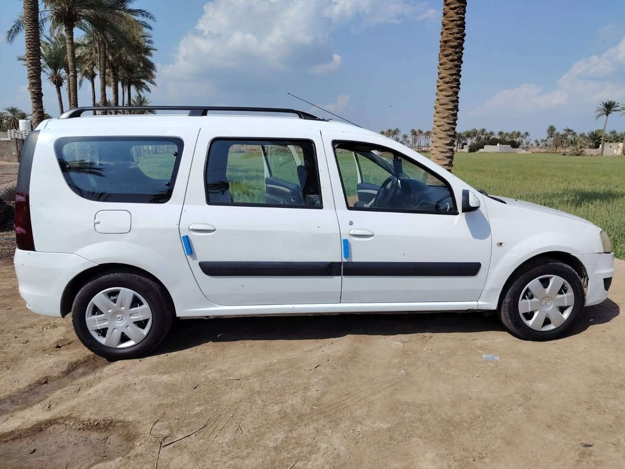 سلام عليكم رين موديل ١٢جاهزه من كلشي بيه ٣قطع صبغ فقط بدون ضربه رقم دولي بغداد راعيه يريدمداور مكان ديوانيه غماس سعر٧٠وبيه مجال 
***********
