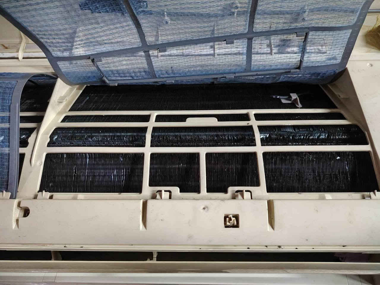 سعر مناسب
سبلت سامسونك طنين نظيف وشرط شغال بارد ثلج وتدفئة..
سعرو عالماسنجر او واتس اب ***********..او من كلمة موصل, نينوى
