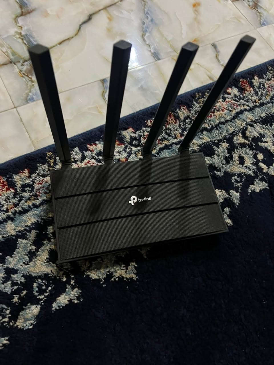 للبيع راوتر TP-Link Archer C80 AC1900
*الحالة*: مستعمل نظيف 100% شغال فل
*المواصفات*: 4 انتينات، ثنائي الحزمة 2.4G + 5G، سرعة 1900Mbps، يشغل + 20 جهاز او اكثر 
*الملحقات*: شاحن اصلي 12V
*السعر*: 40 الف دينار 
*المكان*: البصرة المعقل


**إذا كنت صاحب هذا الإعلان وتريد حذفه لأي سبب، رجاءا أرسل رسالة إلى الدعم الفني**