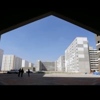 شقه 100 متر للبيع كاش بلوك B2. طابق 7 فارغه عماره مفتوحه الاستلام خلال...