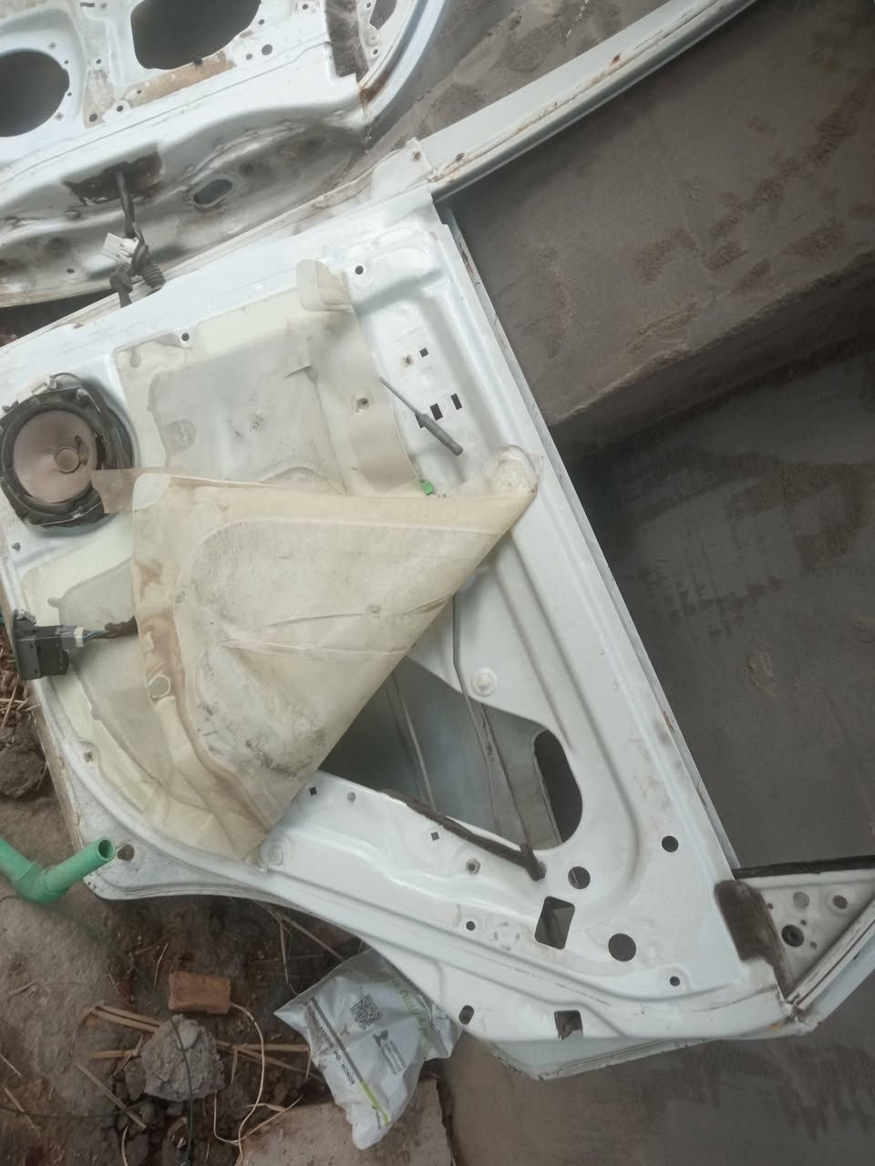 السلام عليكم بيبان اوبترا للبيع مستخدم 2014 وبنيد و2جاملغ للاستفسار الاتصال على ***********
