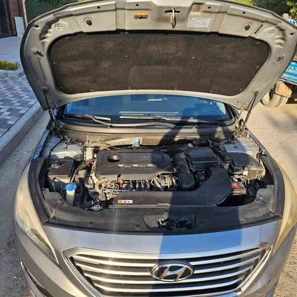 السلام عليكم سوناتة موديل 2016وارد امريكي صور الحادث مرفوقة موصفات السيارة حجم المحرك الفين ماشية 100 تحكم ستيرن جهتين كامرة السيارة جاهزة اي نقص مابيهة رقم السيارة بغداد اب اسمي تحويل ثاني يوم السعر117 وبيهة مجال عنوان بغداد البلديات الخاص مغلق اي استفسار عل رقم يكون 
***********
