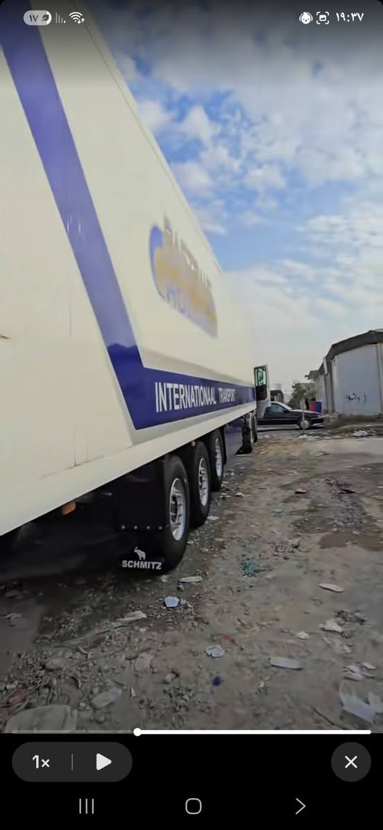 عربانه للبيع شمتز 2011 مو حفره
رتفاع ستندر 265
سمك5
دنكيرين رفاع
تخم تاير 
تخم جوبلس
صندوك عبار
جهاز sl200e ابو الوركه
غاز 404
السعر (190) ورقه وبيه مجال للشراي
اتصل *********** واتساب
