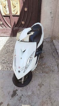 شباب جي تي ار للبيع مستعجل البيع ٣٥٠  الشعب سوك شلال 07712400927