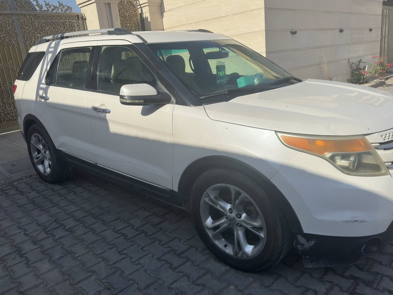 فورد أكسبلور 2011 لمتدد 
وارد أمريكي 
للتفاصيل اكثر الاتصال على الرقم ***********
السعر 125وبيهه مجال
