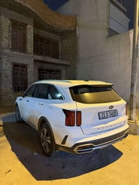 سورنتو 2021 للبيع بيها كم مكان بارد ماشية 100الف ب26500 وبيها مجال مكا...