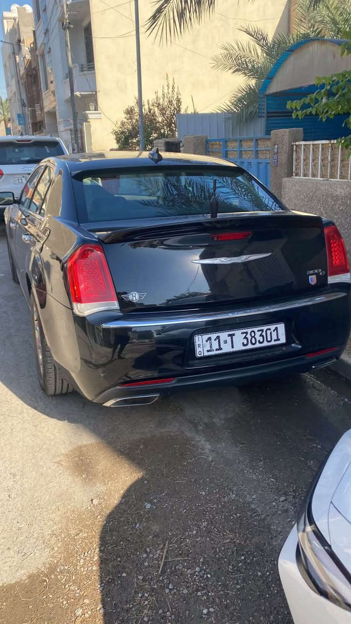 السلام عليكم 

للبيع كرايسلر 300C موصفاتها معروفة 
موديل 2016 (أوباما)

✔️ محرك 3.6 V6
✔️ رقم بغداد
✔️ ماشية 220 ألف كم
✔️ سنوية جديدة
✔️ هزّة جديدة
✔️ السيارة استخدام يومي ولا تحتاج أي مصروف
🔹 مكينة والكير مكفولات 

💰 السعر: 207  (قابل للتفاوض بالمعقول بعد المعاينة).

📍الموقع: بغداد _ الشعب

للاستفسار راسلني على الخاص أو اتصل 
***********
***********
