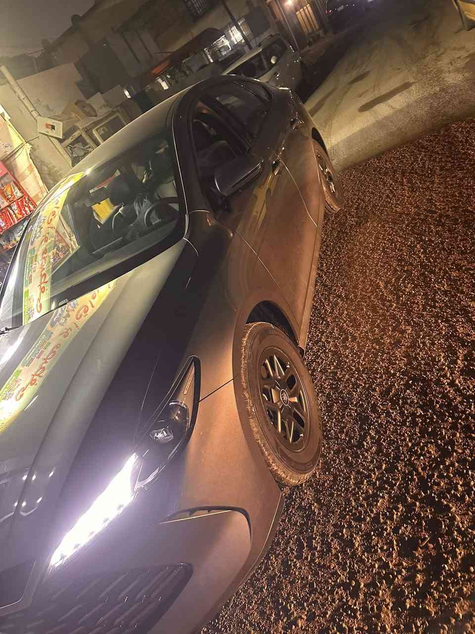 السلام عليكم عندي BYDموديل 2025 ماشيا 5000زيرو السياره خير من الله وكفاله من البارد والصبغ فول مواصفات على وضع الشركه رقم بغداد انكليزي السعر 17400مكان السياره بغداد شهداء البياع رقم الهاتف ***********
