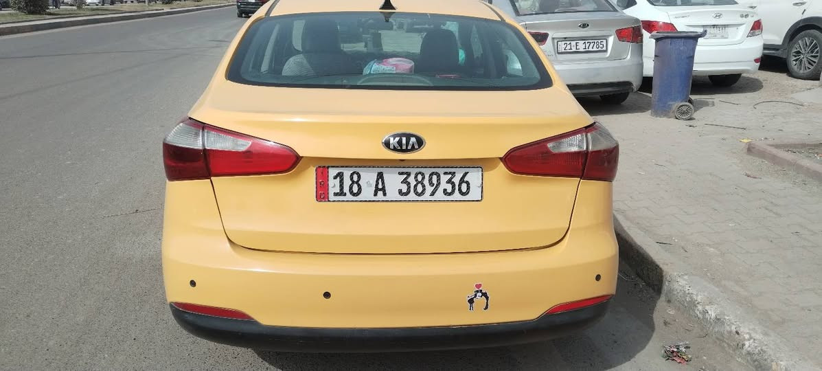 السلام عليكم
كيا فورتي موديل 2016 سياره جاهزه ما بيها اي نقص كبل للشارع خير من الله سياره مشروع وطني ورقمها بابل هزه جديده سنويه جديده  سعرها 100$ وبيها مجال بسيط مكان السياره بغداد 
***********
