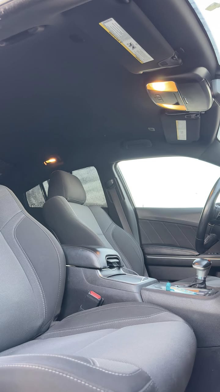 سلام عليكم 
دؤج جارجر 
مؤديل 2018
مواصفات SXT 
سيارة فول ؛ عدد سلايت 
شاشة كبيرة ؛ 
حساس ؛ 
شغال ؛ 
باقي مواصفات معروف 
سيارة كفالة عامة  
بدون كل شي 
مكينة كير كل كفالة 
ويل تاير (18 )بيلادي جديدة 
سنوي ؛ فحص ؛ هذه ؛ كل جديد 
سعر سيارة (238) بيها مجال 
مكان سيارة (بصرة) 
رقم موبايل:***********
