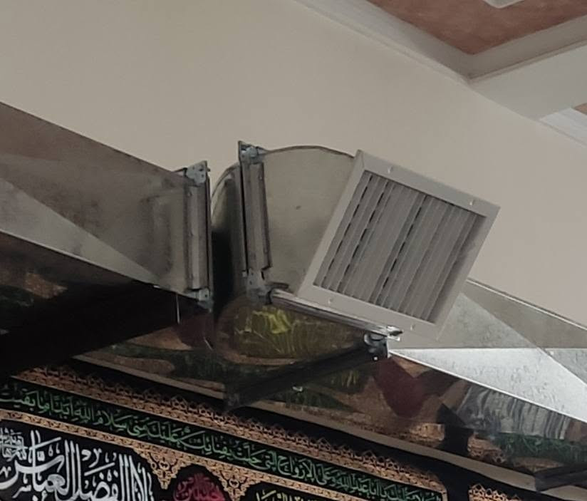 معمل الجوادين بادارة حمودي الميرزه لعمل دكتات التبريد المركزي وعمل بوجات المطاعم والمقاهي والمطابخ والهوتات وعمل جميع انواع الدكتات العنوان السماوة الجربوعية جسر المستشفى للاستفسار الاتصال على الرقم او واتس اب ***********
