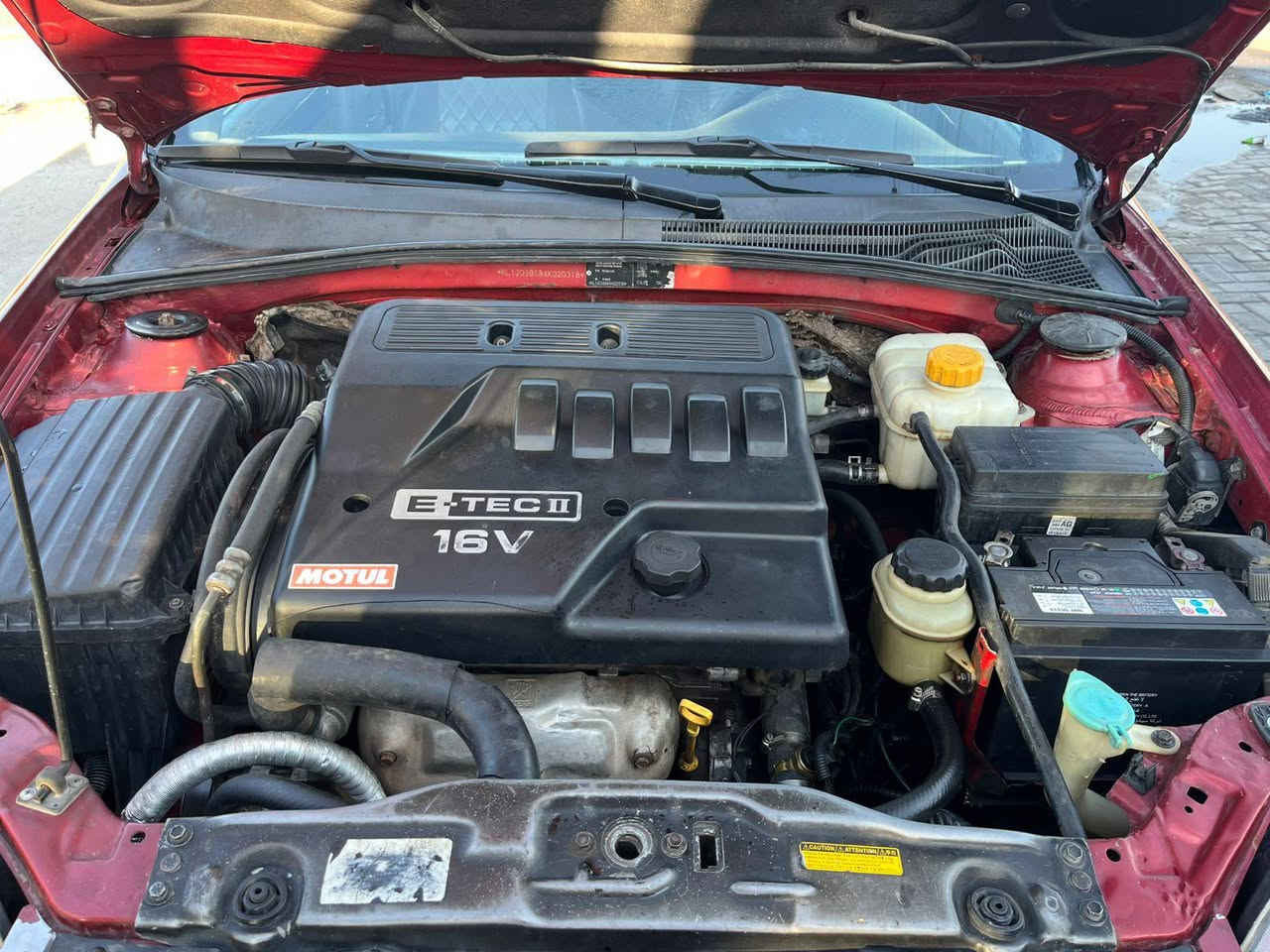 السلام عليكم
اوبترا 2004 كير عادي شركه عامه 
مصبوغه حزام جماليه جاهزه بدون نقص 
رايدها 63 وبيها مجال 
مكان بغداد ***********
