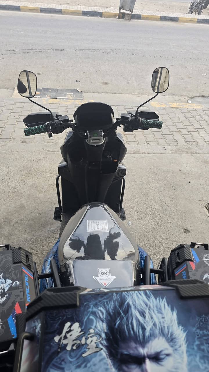 السلام عليكم دراجه اباجي للبيع  بطاريات مسطره عدد ٦
1.Rرجوع للخلف 
2رماش 
3مثبت سرعة 
4نضام P دكمه 
5هورن 
6Mنظام تبديل لنمر 
7.دبل اشاره +يمين يسار 
وشديتله جنط صفاحيات تريدهن ويه لماطور ابيعهن تريد افصخهن 
8ويل نجمه  تايرات جدد 
9ملف 2000w
10نشرات تحت جنط لصفاح لون احمر 
11لايت عالي ناصي عدسه. 
ماطور كله شغال مكاني انبار صقلاويه اي استفسار تواصل خاص***********
مكلف بالنشر  
سعر خاص
