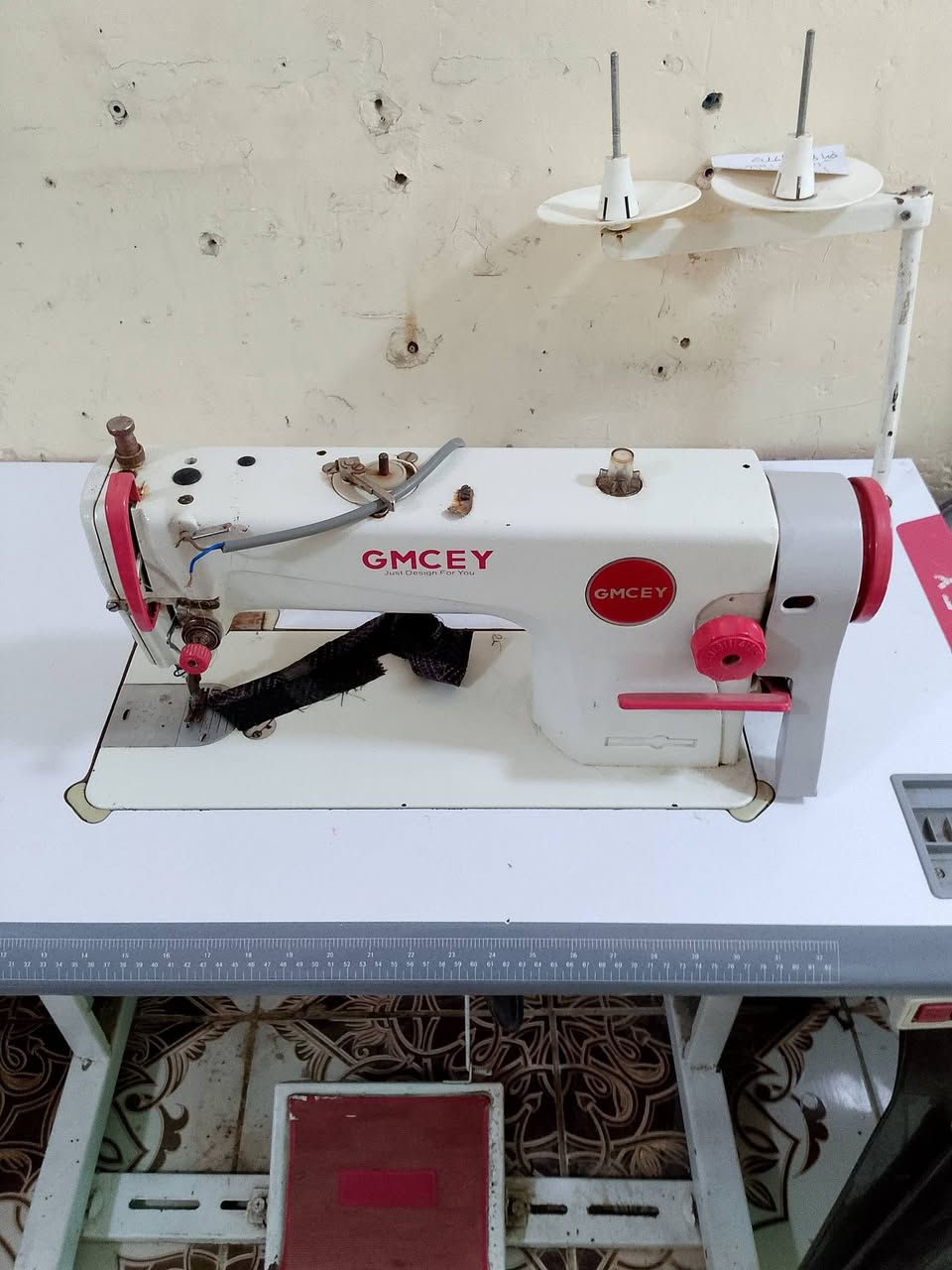 ماكنه خياطه للبيع السعر 200 مجال بصيط للستفسار ***********
