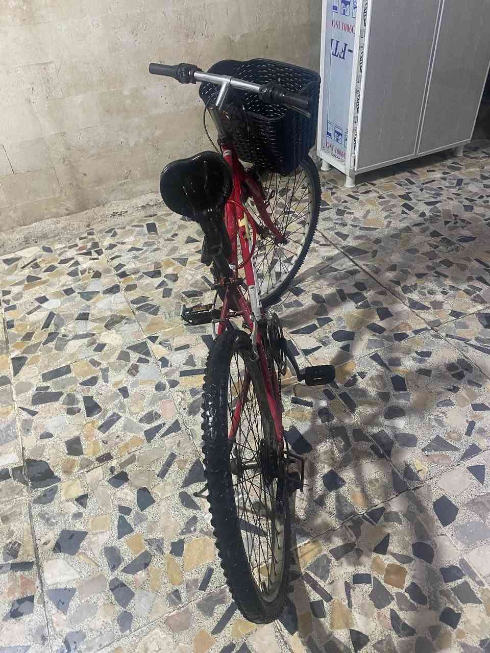 بايسكل اللبيع حي السكر مقابيل مستشفى الخنساء السعر 80بي مجال الرقم ***********
