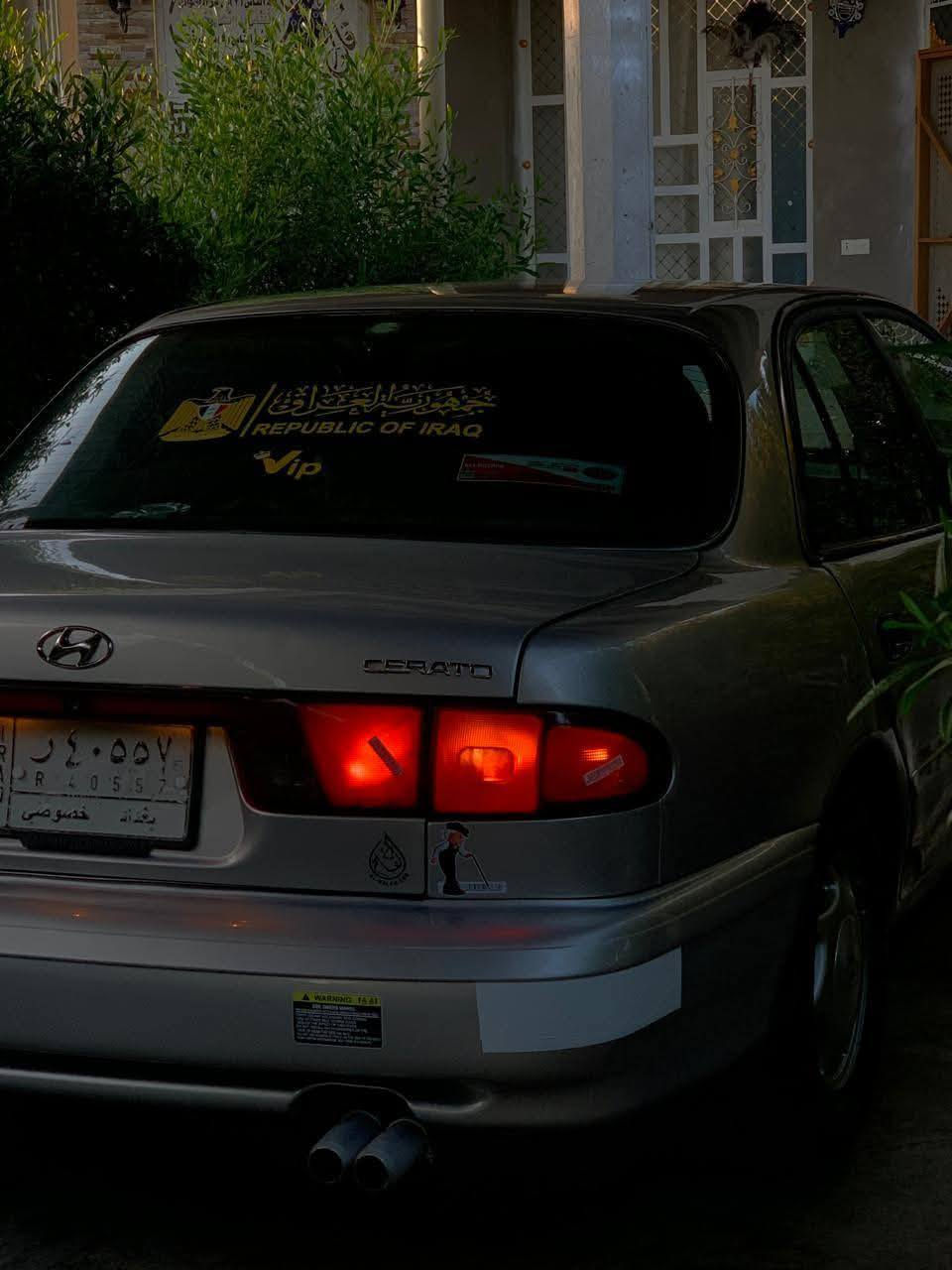 سلام عليكم سوناتا تو 1995سياره جديده وخير من الله مكينه 2000مفتوح وسياره مال بيت ممتعوبه واحله من الصور بهواي رقم بغداد الجديد انكليزي هزه جديده قبل اسبوع سنويه لل 2026بشهر 9وبيه كامره وشاشه سياره مناقصه برغي بجهك للشارع مذب ربع عليه وانضف من الصور بهواي ومتواجد عل فيس والسعر خابرني وتدلل ‎0772 125 7840وهاذه بي واتساب هم..
