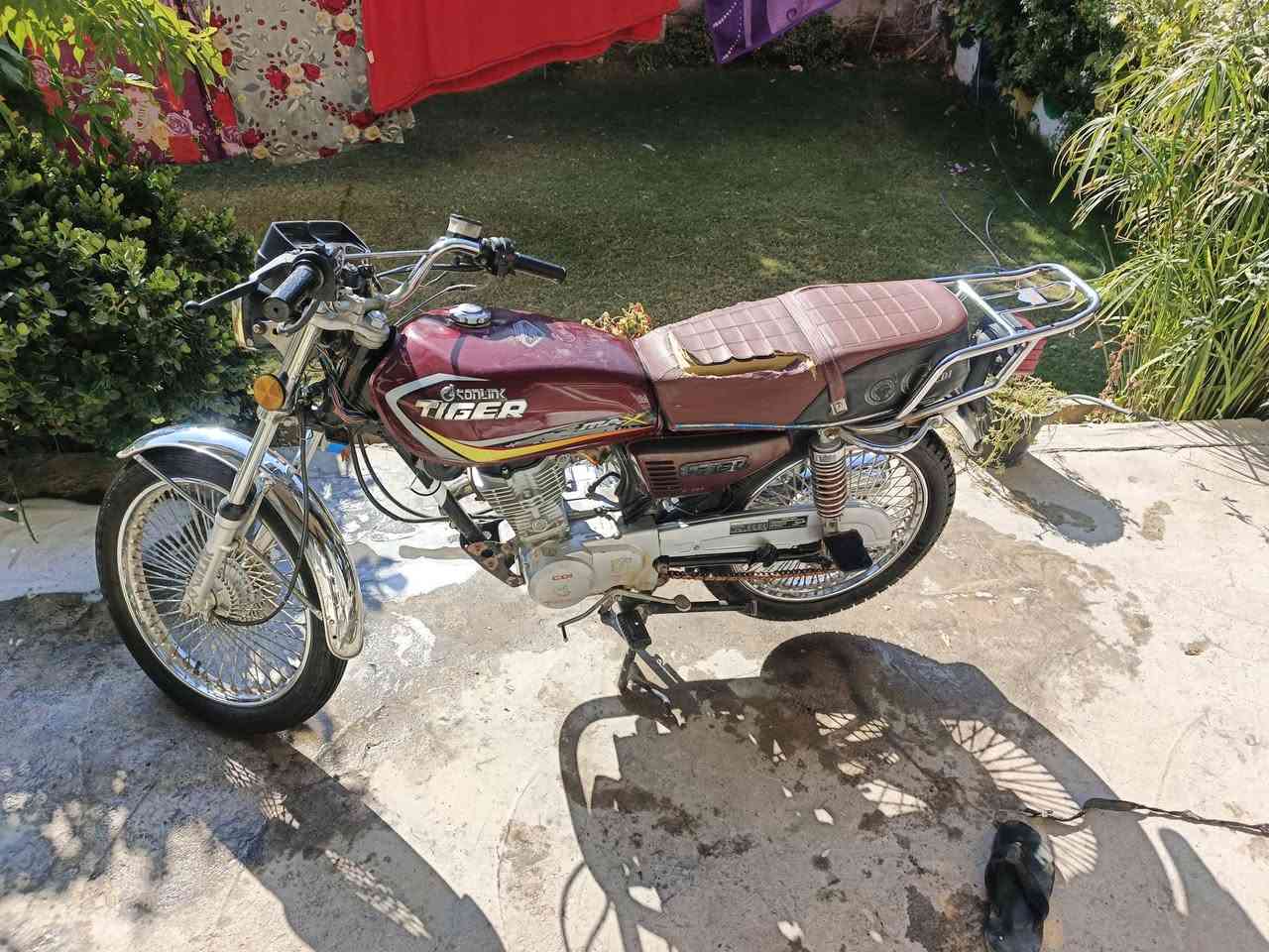 سلام عليكم درجة تايكر موديل 22 درجة ما مفتوحه وراق صولي ها دي رقمي تعال خاص  مكاني نيل***********
