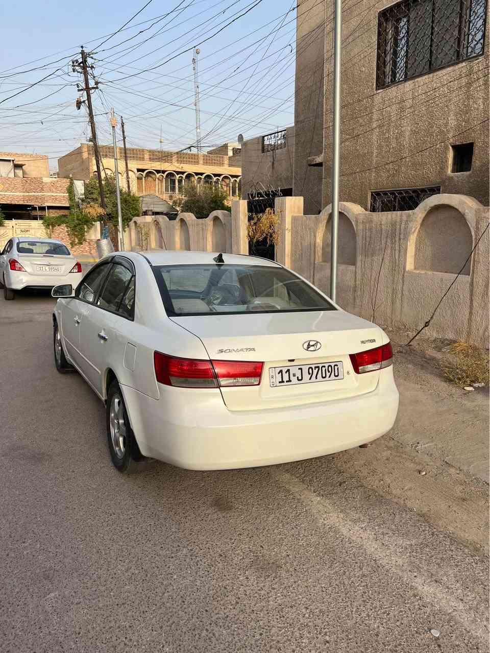 سوناتا مقدس للبيع موديل 2007 خليجي 
رقم بغداد سنوية جديدة
صبغ بيها احزام جمالية بيها طخات بسيطة
تبريد تدفئة شاشة وكامرة 
كير مكفول ومحرك نص عمر 
عنواني بغداد الكرخ
السعر 85$ بيها مجال 
لاستفسار الاتصال على الرقم / *********** بغداد, العراق
